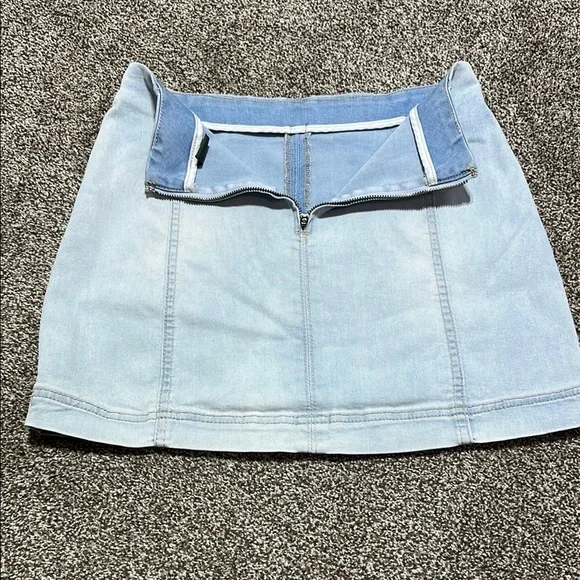 Wild fable small denim Blue Mini Skirt - zipper back stretch - Picture 7 of 12